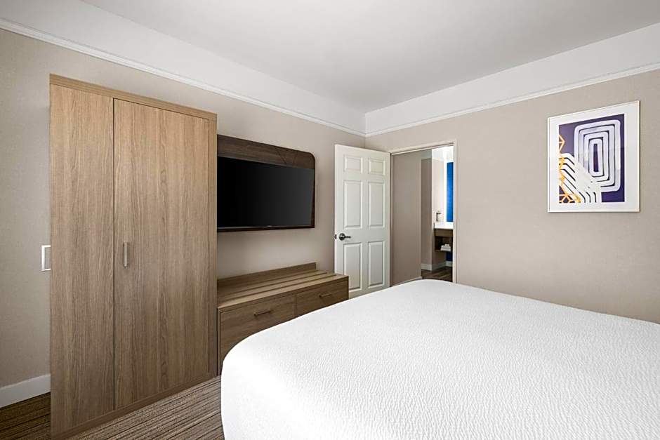 Holiday Inn Express Hotel & Suites San Dimas By IHG