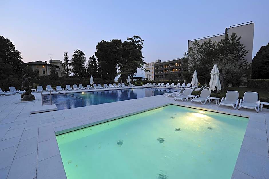 Hotel Acquaviva Del Garda