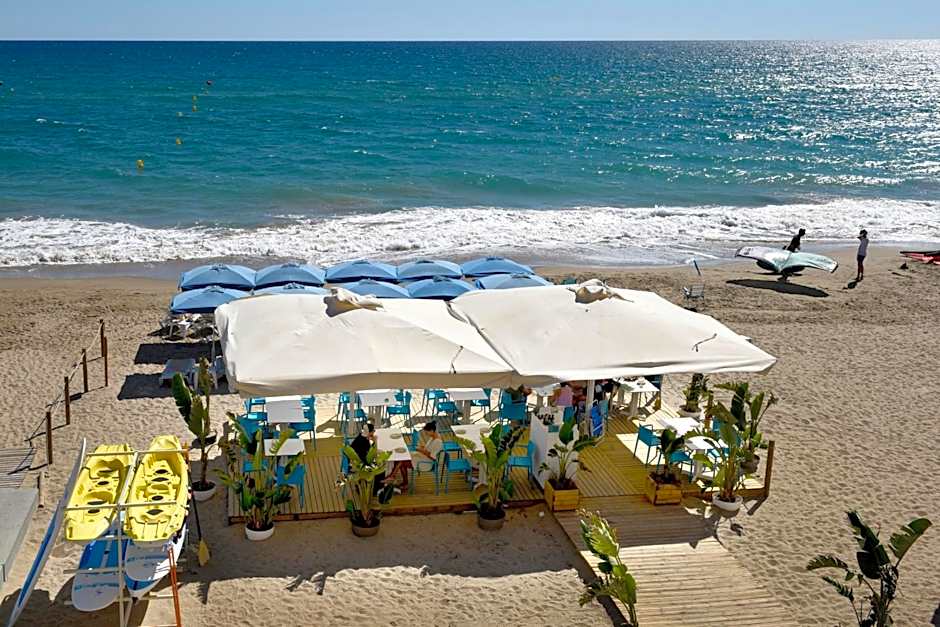 Akquaaa Boutique Hotel