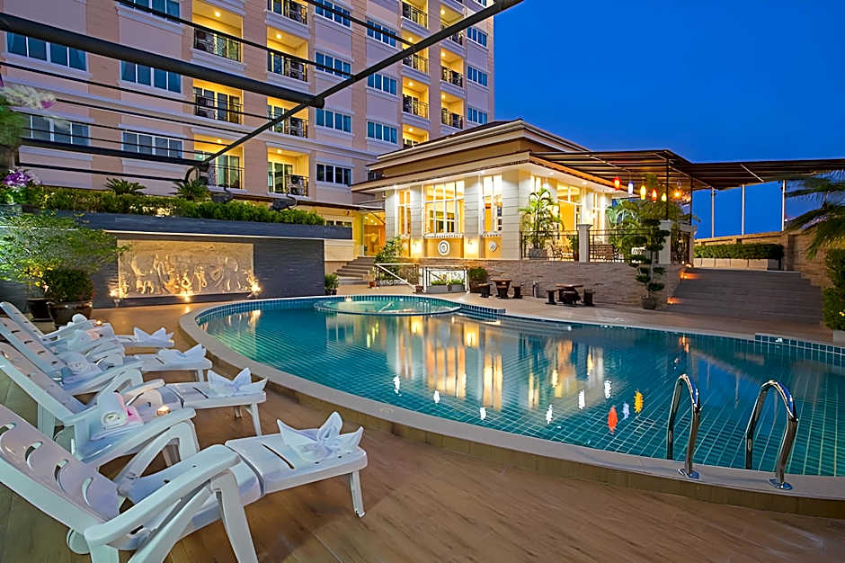 ROYAL GRAND PATTAYA