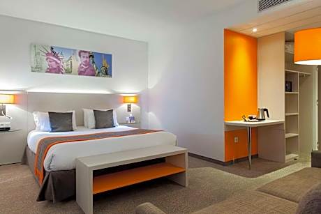 1 Queen Bed Non-Smoking Standard Room