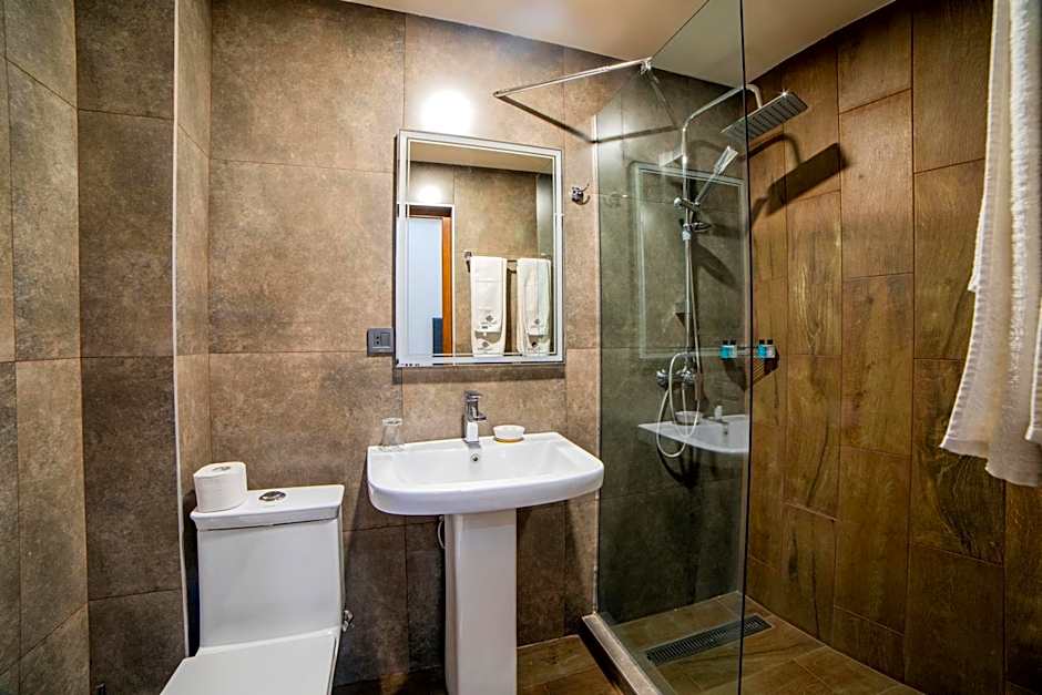 Elysium Gallery Hotel