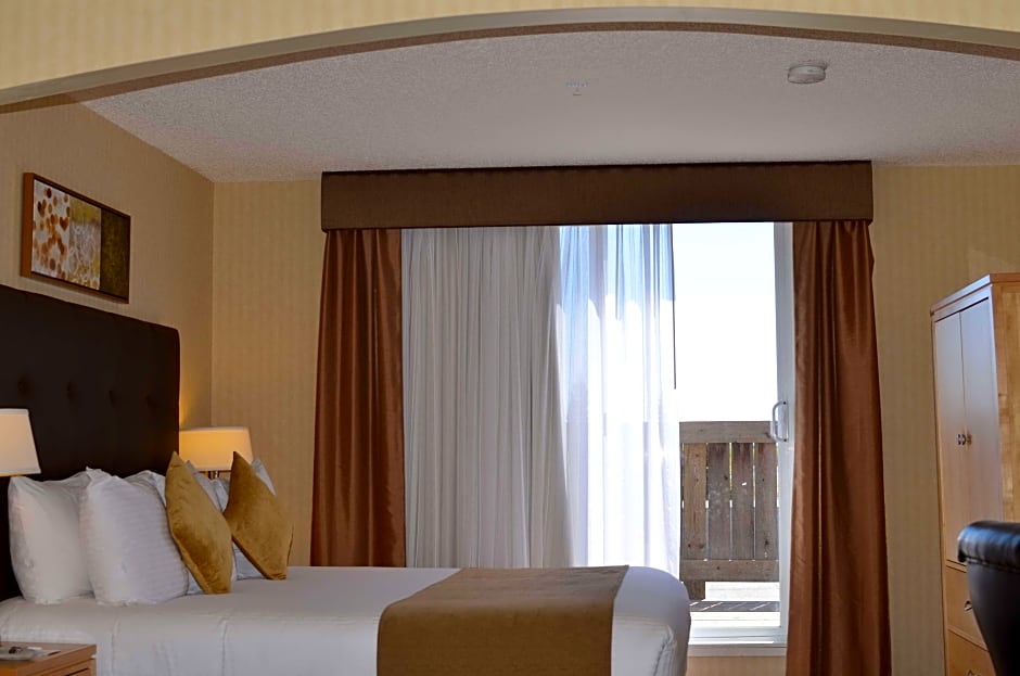 Photo 1 of 12 of 1 King Bed Suite