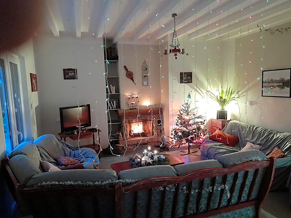 La maison du Bonheur, borne de recharge VE