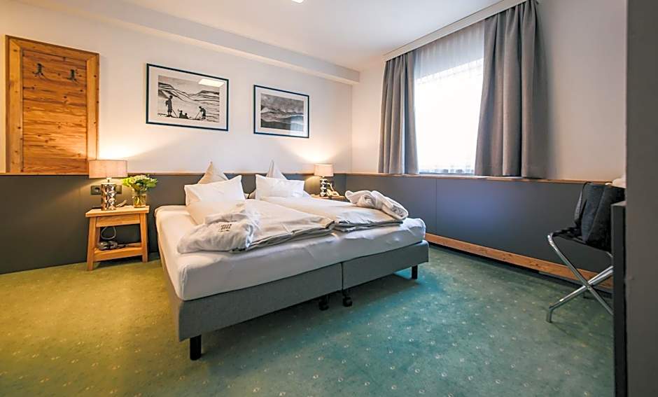 Arlen Lodge Hotel-Garni