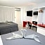 Hotel Room Near Disney 4 People