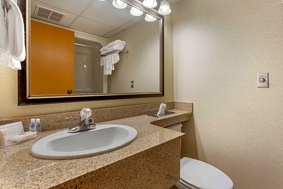 Comfort Inn at Thousand Hills