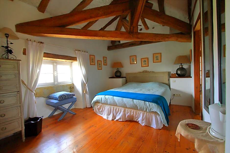 Photo 1 of 4 of Double Room
