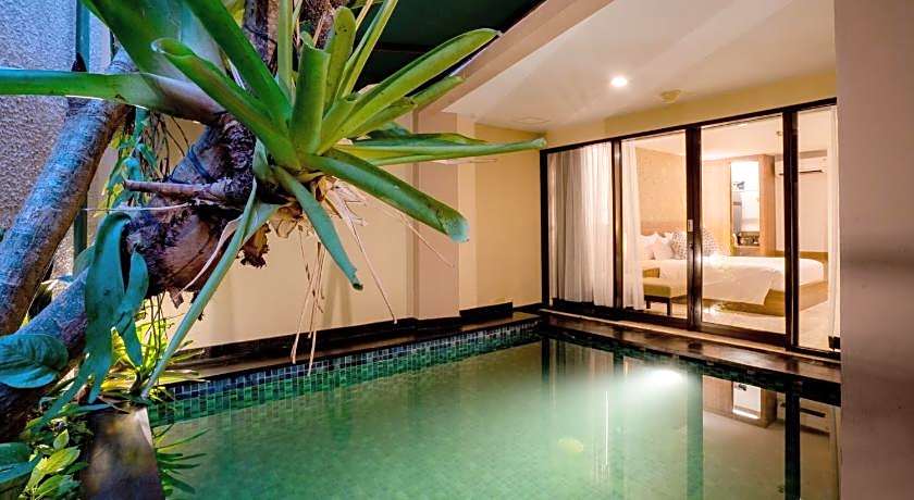 Cross Vibe Paasha Atelier Bali Kuta