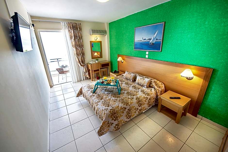 Avra Hotel