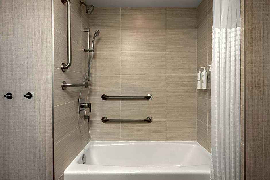 Hampton Inn and Suites by Hilton Windsor