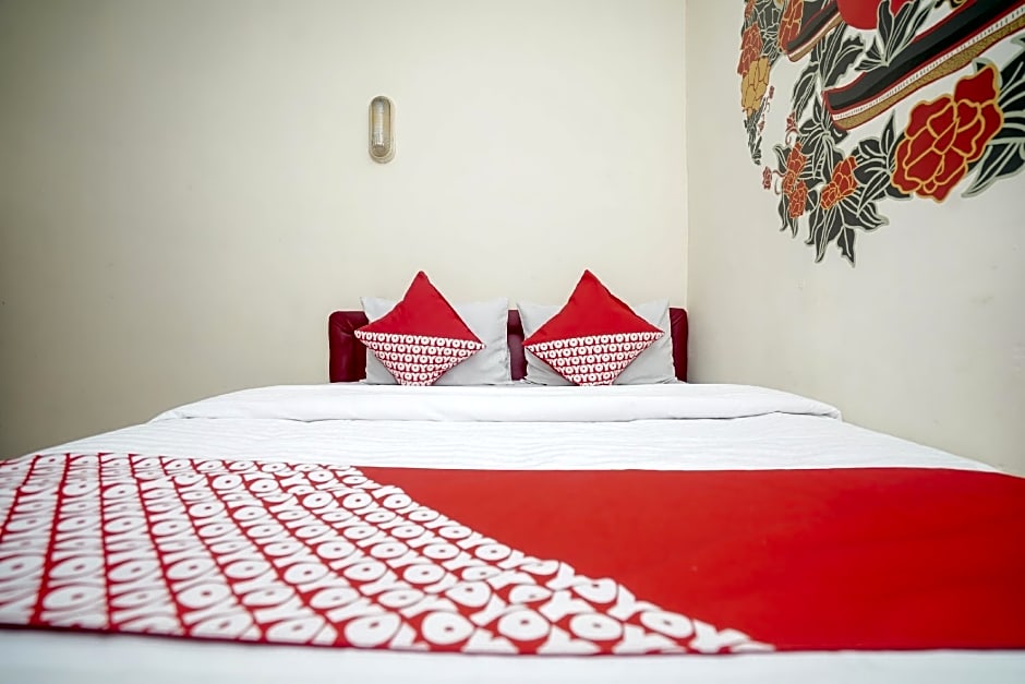 OYO 448 Hotel Central