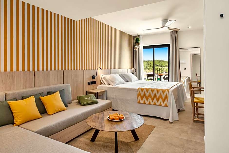 Tangerine by Honne Hotels - Adults Only