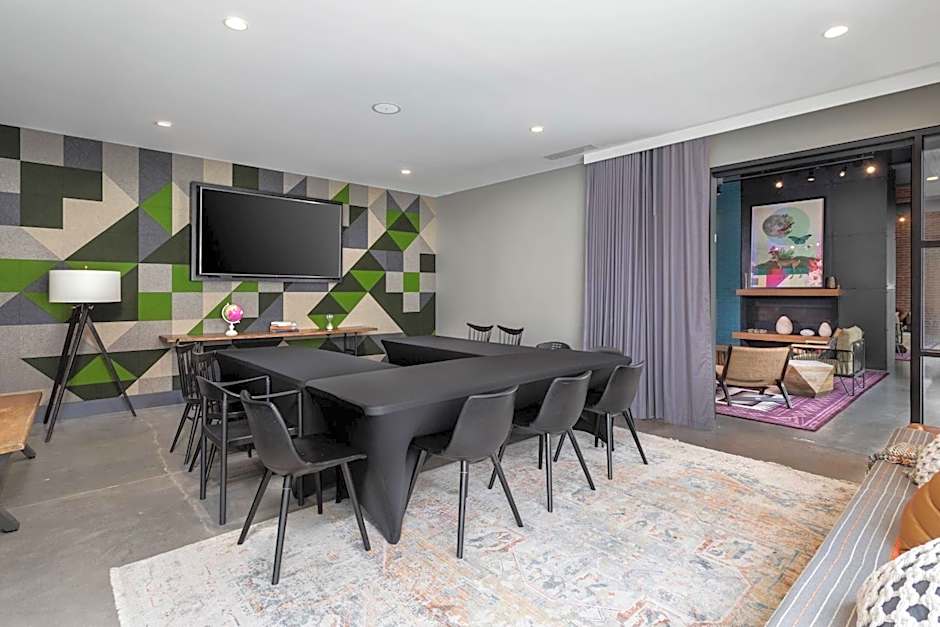 Moxy by Marriott Chattanooga Downtown