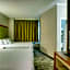 SpringHill Suites by Marriott Lawrence Downtown