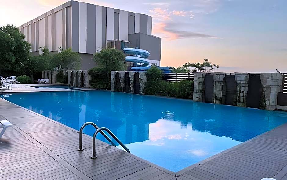 Sunee Grand Hotel&Convention Center