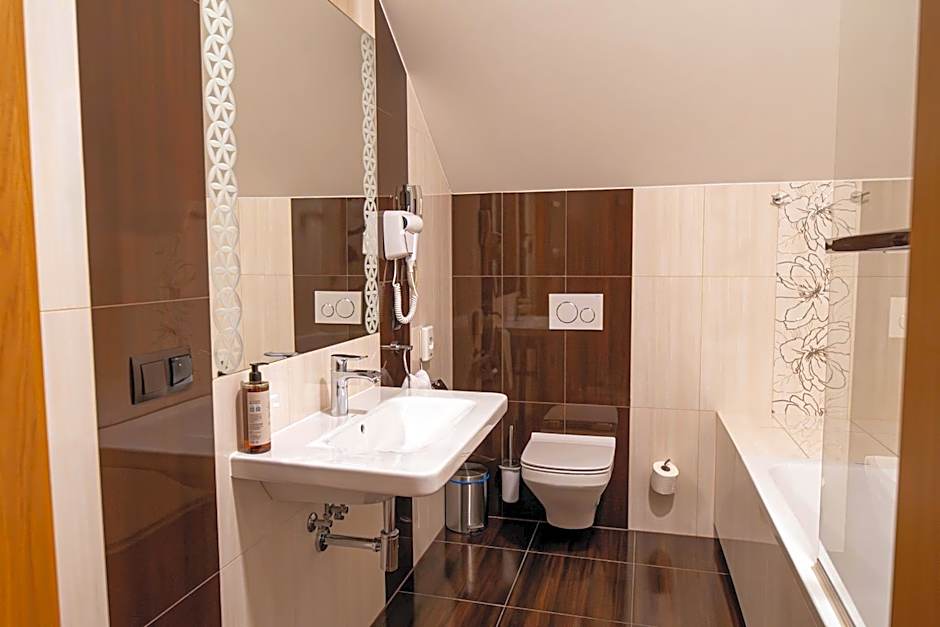 Dworek Góralski Restauracja Hotel & SPA