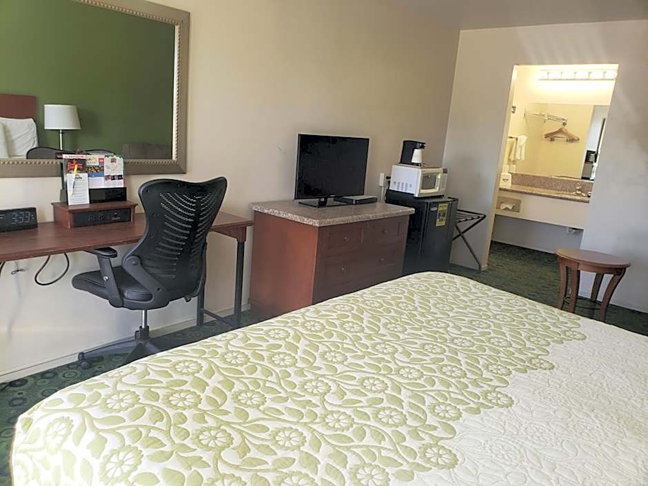 Days Inn by Wyndham Westley