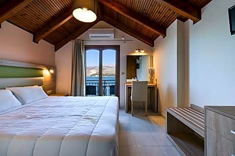 Superior Double or Twin Room with Sea View