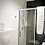 Axel Boutique Jacuzzi & Sauna
