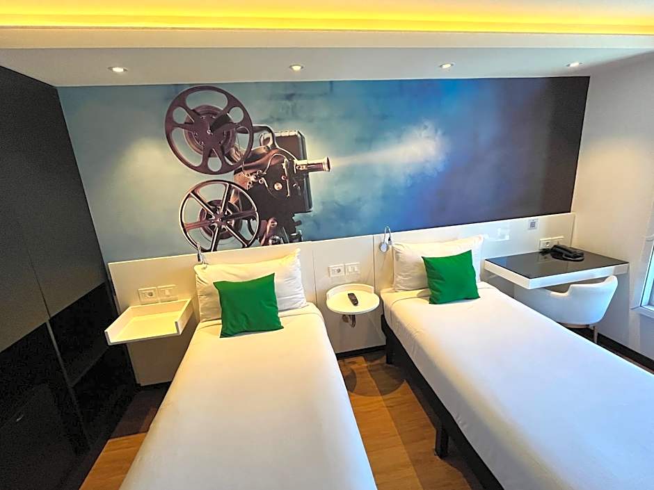 ibis styles Montevideo Biarritz