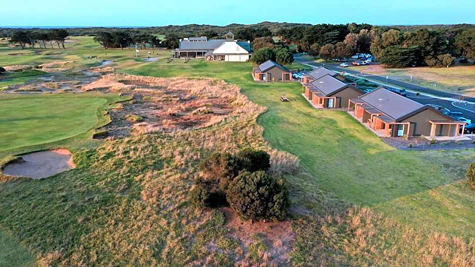 13th Beach Golf Lodges