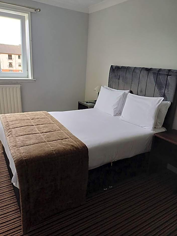 Kings Park Hotel