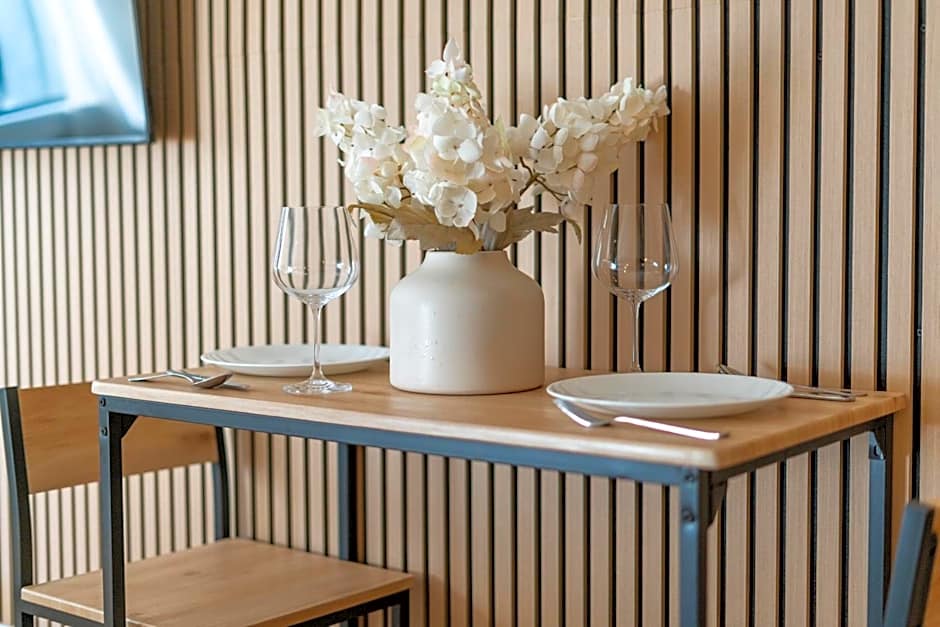 Cozy Creek Den - Updated Nov 2025