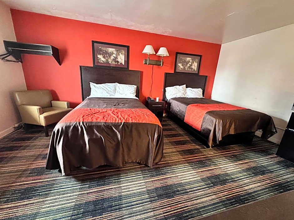 OYO Palm Leaf Motel