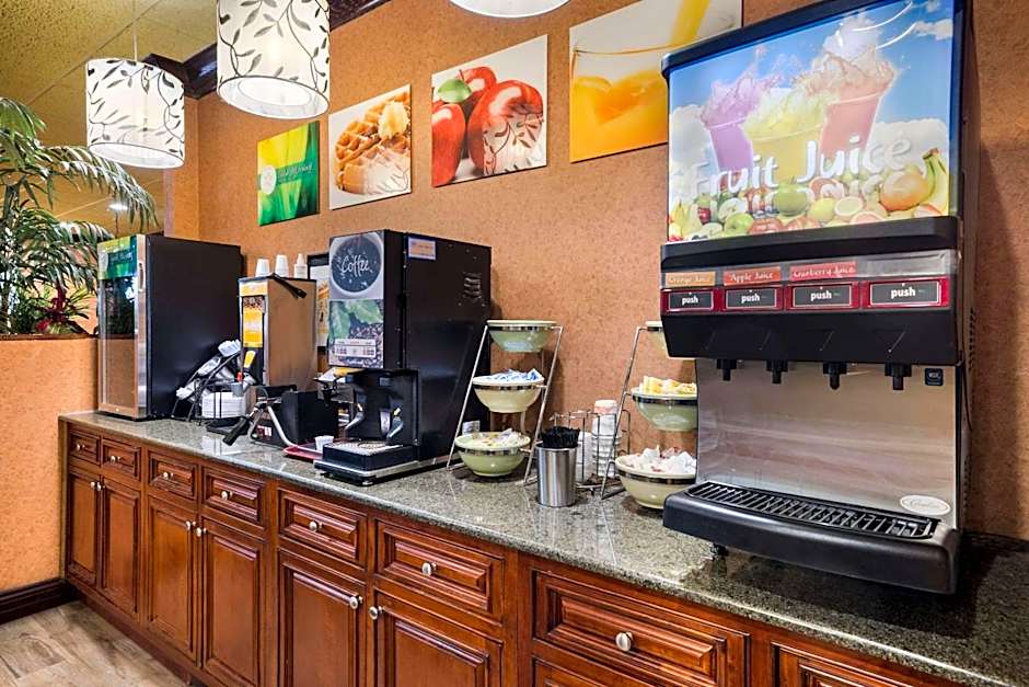 Quality Inn & Suites Syracuse Fairgrounds