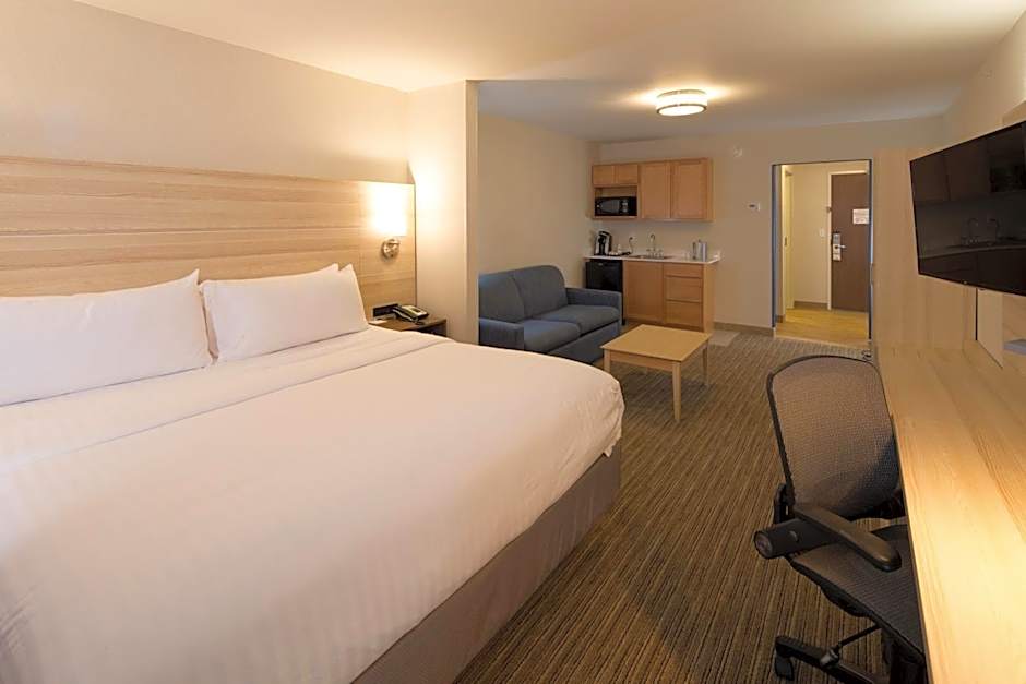 Holiday Inn Express & Suites Gaylord By IHG