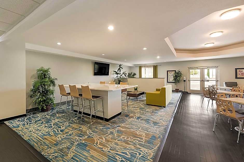 Best Western Douglas Inn & Suites