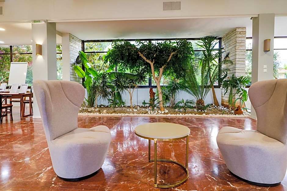 Calamos Beach Family Club