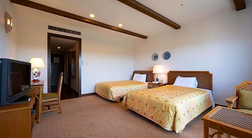 Shima Spain Mura Hotel
