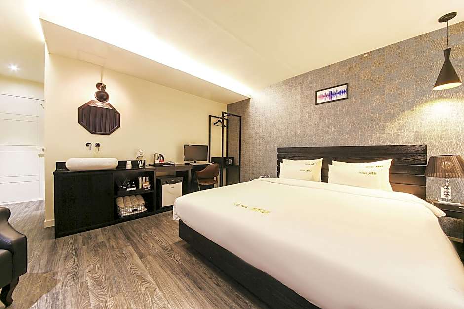 Mu Hotel