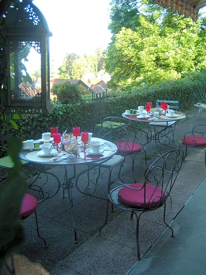 Villa le Lac - Cottage au bord du Lac d' Annecy - chambres -