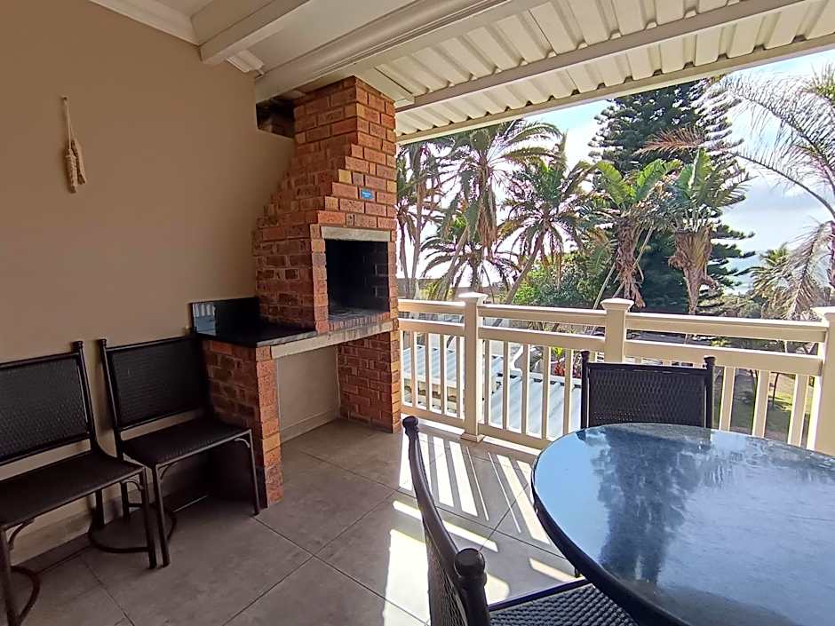 Hello Holiday-Banana Beach Club D17