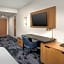 Fairfield Inn & Suites by Marriott Roanoke Hollins/I-81