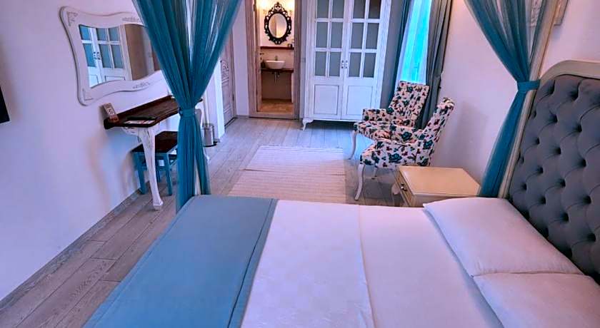 Tarcin Alacati Otel