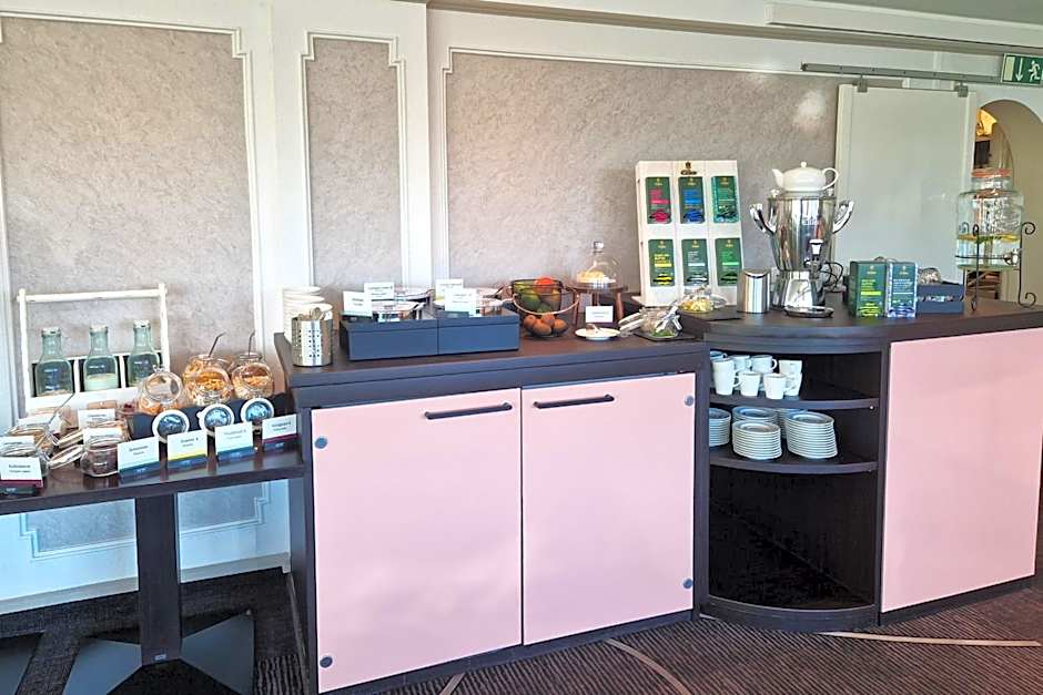 Garner Hamburg Wandsbek Marktplatz By IHG