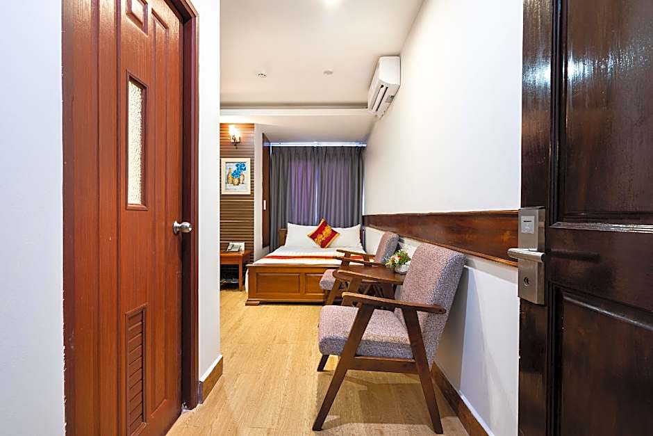 King Hotel Saigon Airport