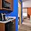 Holiday Inn Express Hotel and Suites Cincinnati - Mason By IHG