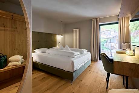 Budget Double Room with North Balcony