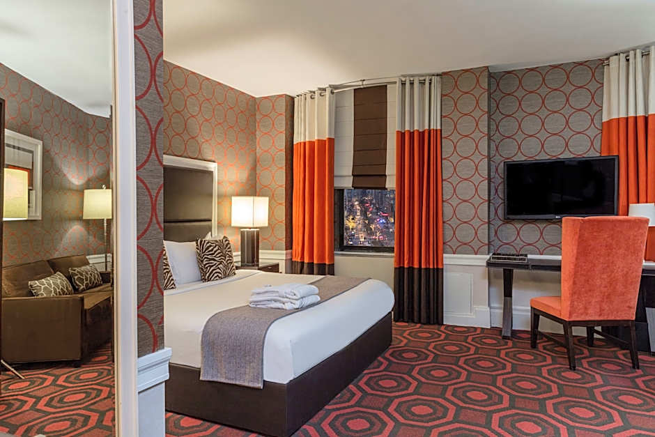 Photo 1 of 3 of Junior 1 King Bed Suite