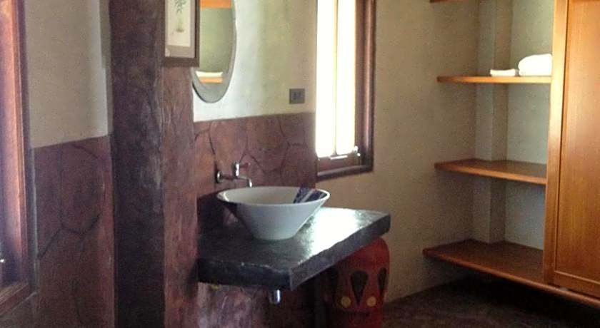 Malibu Beach Bungalows