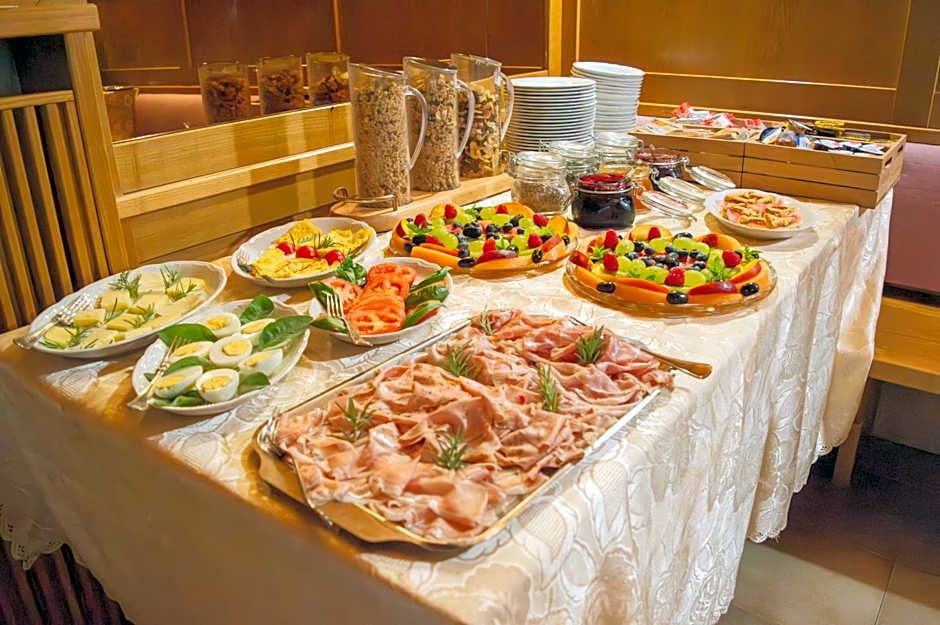 Hotel Serena - Tre Cime Views