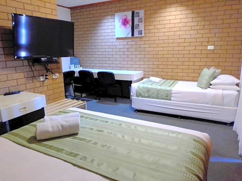 Country Home Motor Inn