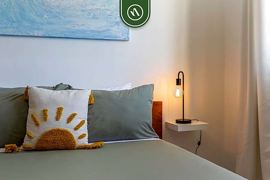 Amazing 2BR Condo with Rooftop pool - BBQ