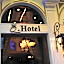 Q Hotel
