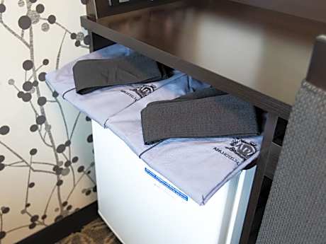 Twin Room with Breakfast - Non-Smoking